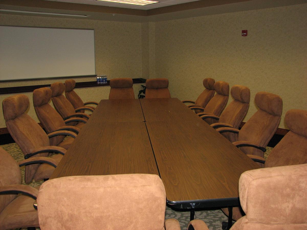 Chief Logan Lodge Hotel & Conference Экстерьер фото